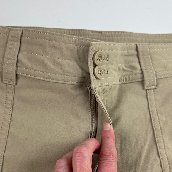 Eddie Bauer Tan Women's Shorts - Picture 6 of 12
